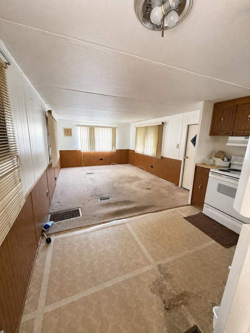 2 bedroom Manufactured Home at 4133 Mocking Bird Drive, Northern Pines Mobile Home Park 1, Boynton Beach — photo 4