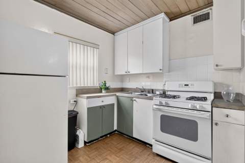 323 NW 4th Avenue, Delray Beach FL - photo 10 of 16