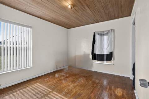 323 NW 4th Avenue, Delray Beach FL - photo 15 of 16