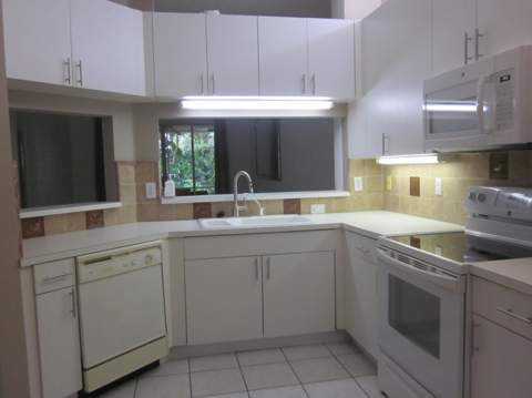10168 Lombardy Drive, Tamarac FL - photo 16 of 38