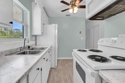 434 49th Street, West Palm Beach FL - photo 8 of 32
