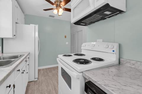 434 49th Street, West Palm Beach FL - photo 9 of 32