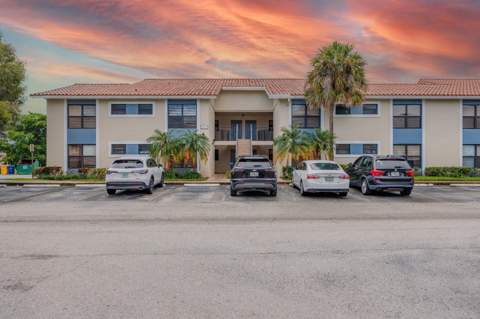 1524 Lake Crystal Drive #E, Royal Palm Beach FL - photo 24 of 24