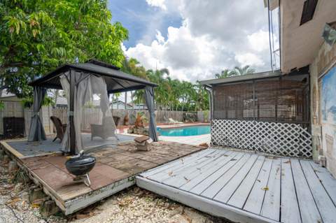6740 NW 26th Avenue, Fort Lauderdale FL - photo 16 of 17
