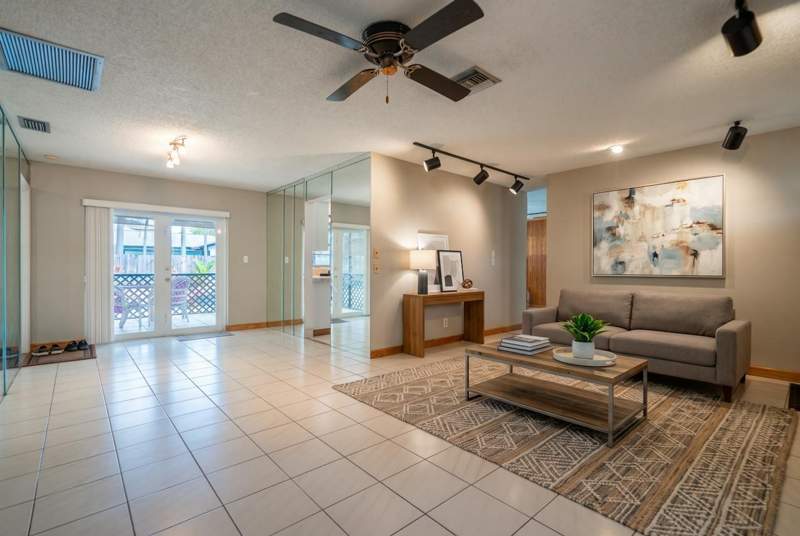 3 bedroom Single Family Residence at 6740 NW 26th Avenue, Palm Aire Village 3rd Section Add'n 3 92-34 B , Fort Lauderdale — photo 2