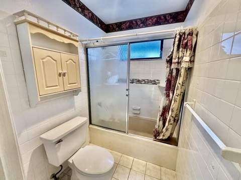 305 Lakeside Court, Sunrise FL - photo 20 of 30