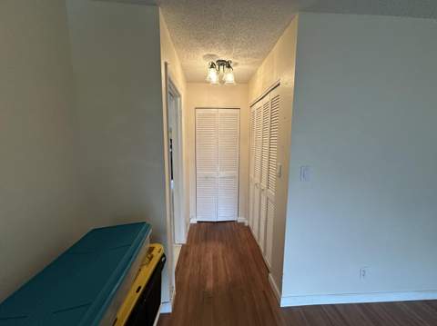 305 Lakeside Court, Sunrise FL - photo 18 of 30
