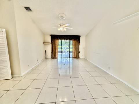 305 Lakeside Court, Sunrise FL - photo 7 of 30