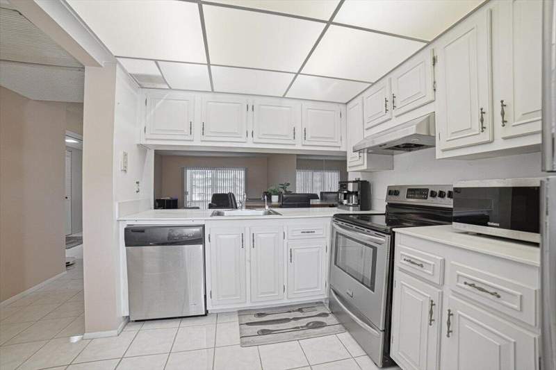 2 bedroom Condominium at 4602 Martinique Way #A2, Martinique Village I Condo, Coconut Creek — photo 5