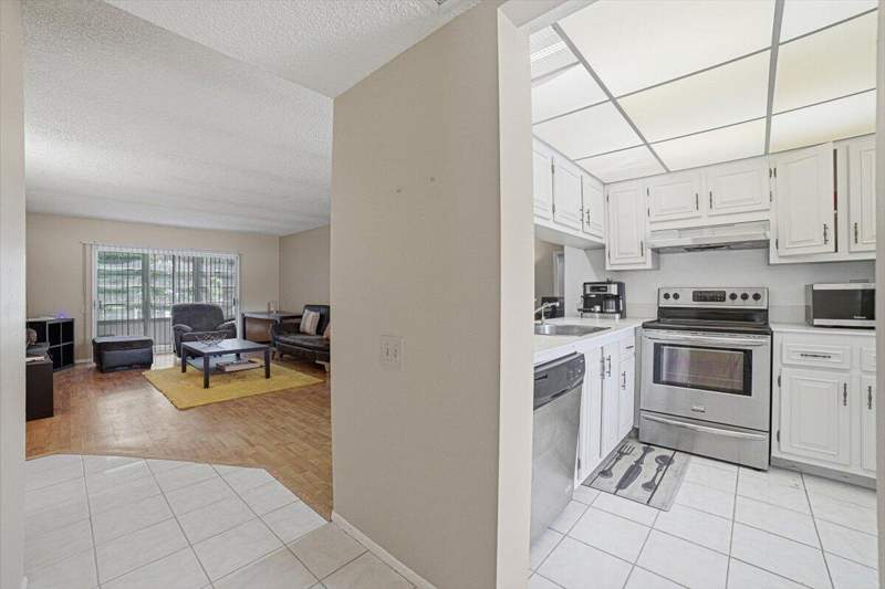 2 bedroom Condominium at 4602 Martinique Way #A2, Martinique Village I Condo, Coconut Creek — photo 3