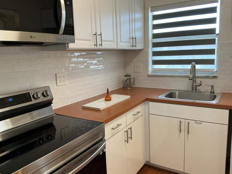 1 bedroom Condominium at 2720 N Pine Island Road #305, Sunrise Lakes 60 Condo, Sunrise — photo 4