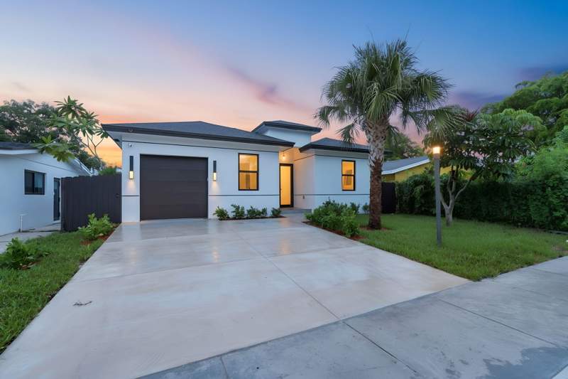 4 bedroom Single Family Residence at 2540 NW 14th Court, Washington Park Fourth Add, Fort Lauderdale — photo 2
