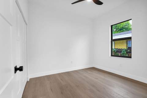 2540 NW 14th Court, Fort Lauderdale FL - photo 23 of 81