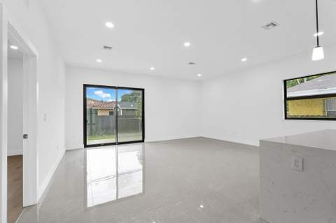 2540 NW 14th Court, Fort Lauderdale FL - photo 8 of 81