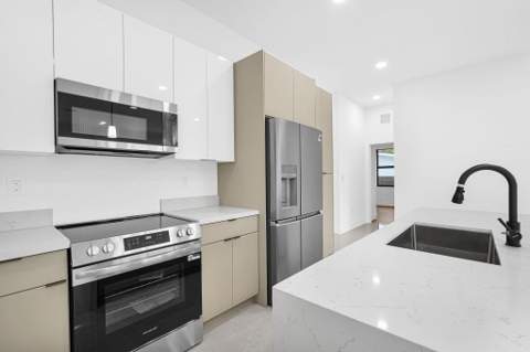 2540 NW 14th Court, Fort Lauderdale FL - photo 19 of 81