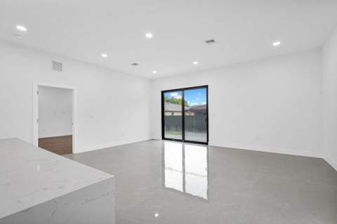 2540 NW 14th Court, Fort Lauderdale FL - photo 21 of 81