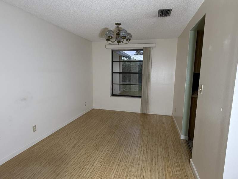 4 bedroom Single Family Residence at 8461 Theresa Road, Le Chalet Iv-B, Boynton Beach — photo 2