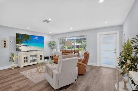 4510 NW 12TH Terrace, Fort Lauderdale FL - photo 7 of 42