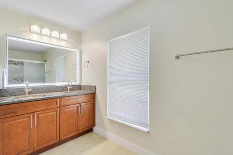 825 SE Cavern Avenue, Port St. Lucie FL - photo 20 of 48