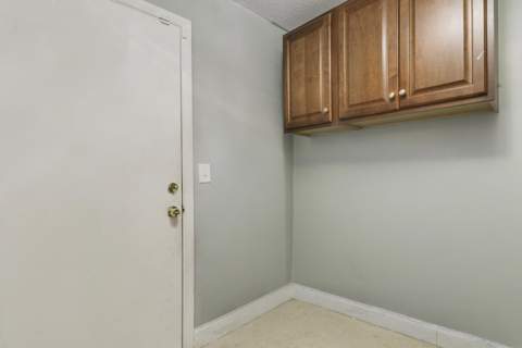 825 SE Cavern Avenue, Port St. Lucie FL - photo 21 of 48