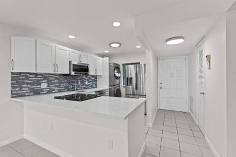 4822 Esedra Court #106, Lake Worth FL - photo 6 of 34