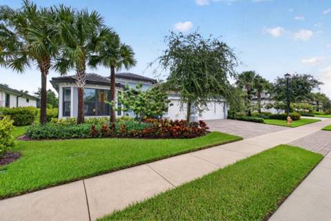 4529 Pinehurst Trail, Oakland Park FL - photo 9 of 62