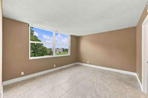 7680 NW 18th Street #406, Margate FL - photo 6 of 17