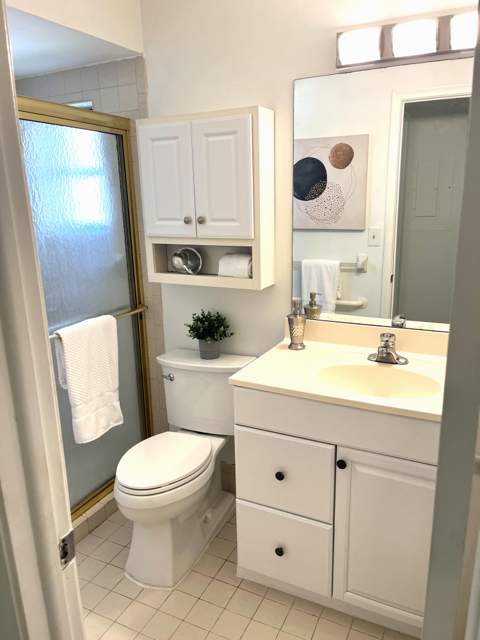 10335 Greenbriar Court, Boca Raton FL - photo 15 of 17
