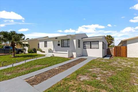 1227 N Ocean Breeze, pool for sale in Lake Worth Beach
