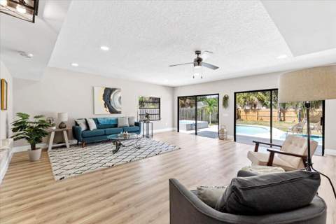 1227 N Ocean Breeze, Lake Worth Beach FL - photo 9 of 36