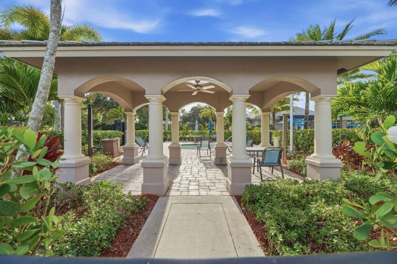 4 bedroom Single Family Residence at 10919 NW 62nd Court, Parkland Isles, Parkland — photo 5