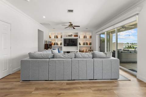 1237 Avondale Lane, West Palm Beach FL - photo 8 of 44