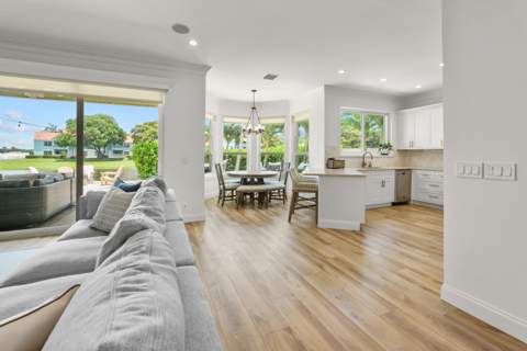 1237 Avondale Lane, West Palm Beach FL - photo 6 of 44