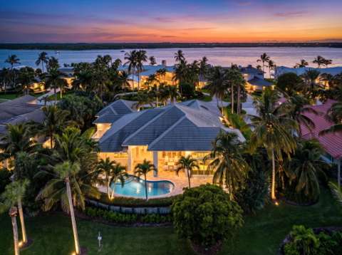 7037 SE Harbor Circle, pool for sale in Stuart
