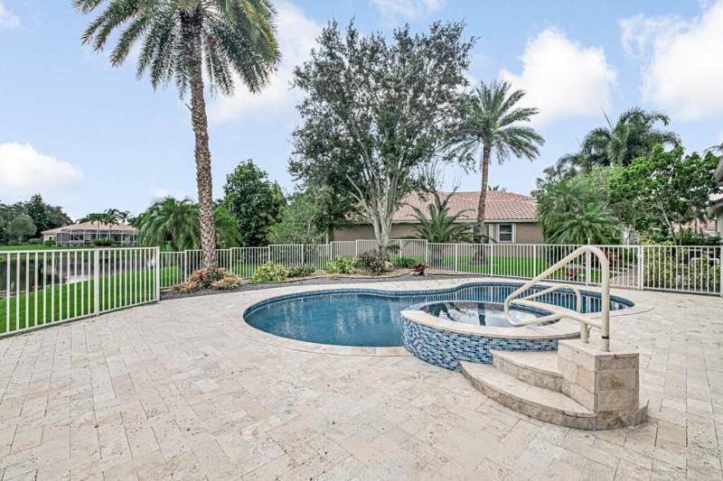 4 bedroom Single Family Residence at 6525 MURANO Way, BELLAGGIO, Lake Worth — photo 4