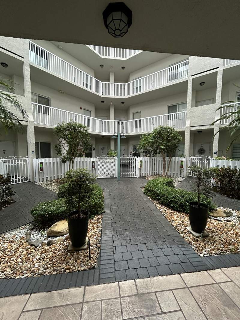 2 bedroom Condominium at 7775 Southampton Terrace #312, Southampton Condominium J, Tamarac — photo 4