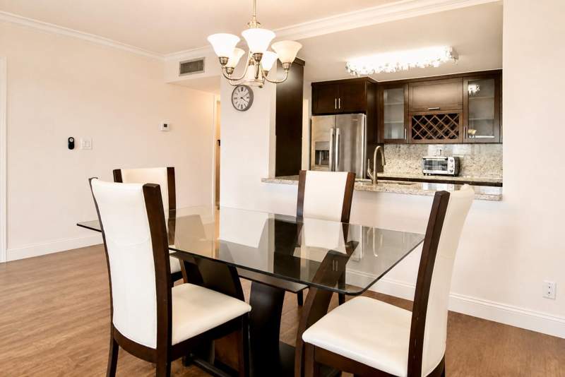 1 bedroom Condominium at 10777 W Sample Road #716, Country Club Towers, Coral Springs — photo 3