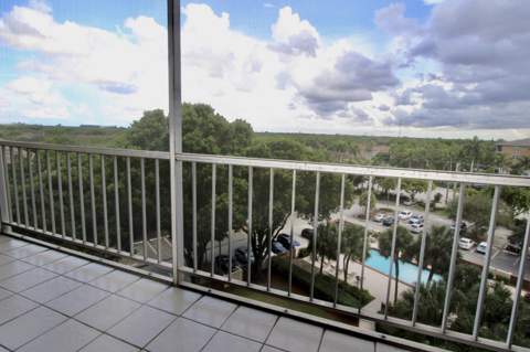10777 W Sample Road #716, Coral Springs FL - photo 8 of 27
