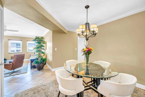 615 NE 12th Avenue #301, Fort Lauderdale FL - photo 13 of 40