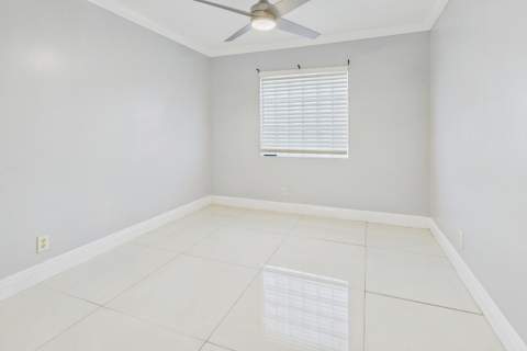 657 Perdido Heights Drive, Lake Belvedere Estates FL - photo 16 of 40