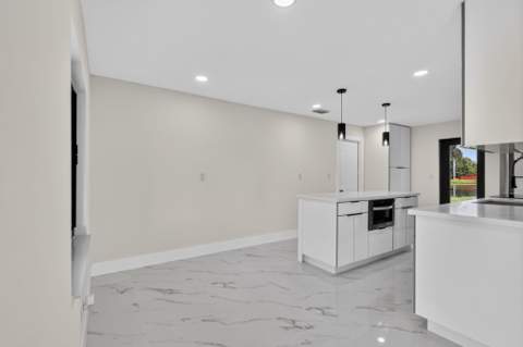 3185 Riddle Road, West Palm Beach FL - photo 9 of 45