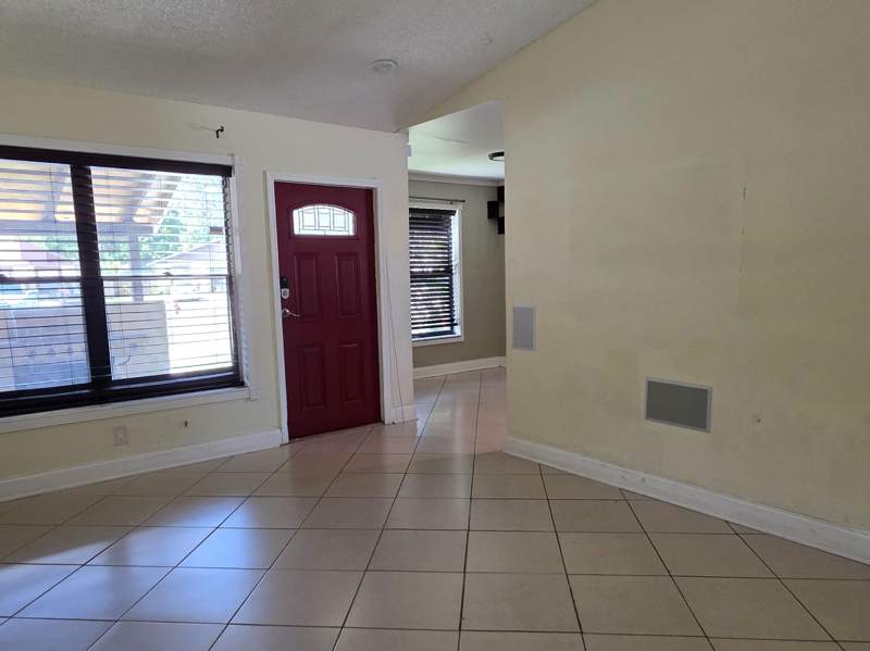 2 bedroom Townhouse at 3774 Mil Lake Court, Mil-Lake Estates 1, Greenacres — photo 2