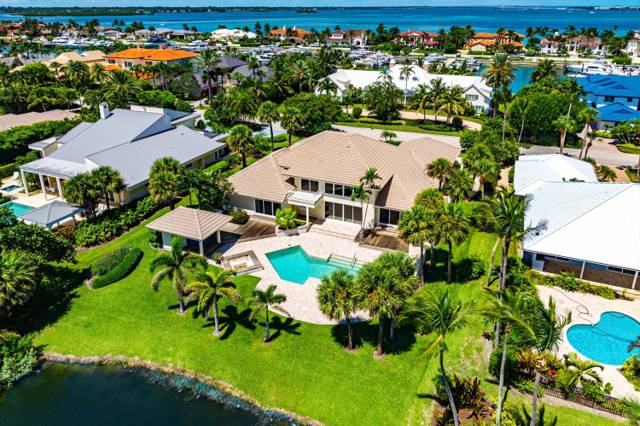 6780 SE SOUTH MARINA Way, home for sale in Hutchinson Island