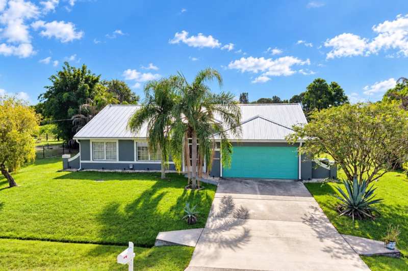 3 bedroom Single Family Residence at 2461 SE Rock Springs Drive, Port St Lucie Section 40, Port St. Lucie — photo 1
