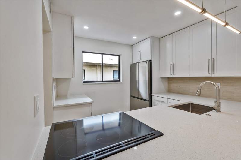 1 bedroom Condominium at 5220 Las Verdes Circle, PALMETTO CONDO, Delray Beach — photo 1