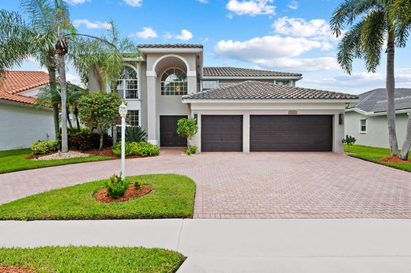 5 bedroom Single Family Residence at 12621 YARDLEY Drive, BOCA FALLS - EMERALD POINTE, Boca Raton — photo 2