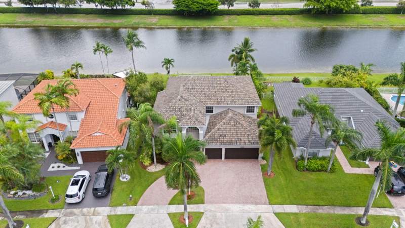 5 bedroom Single Family Residence at 12621 YARDLEY Drive, BOCA FALLS - EMERALD POINTE, Boca Raton — photo 3