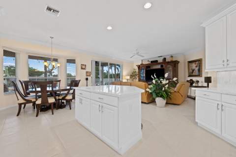 12621 YARDLEY Drive, Boca Raton FL - photo 11 of 37