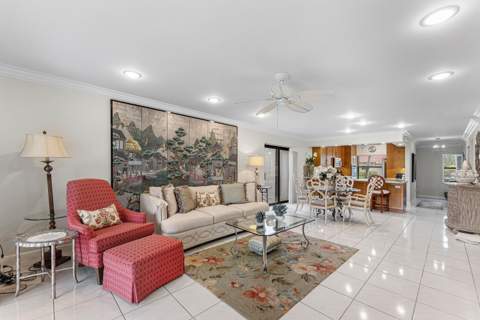 8520 Casa Del Lago #E, Boca Raton FL - photo 14 of 36