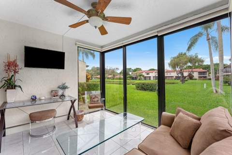 8520 Casa Del Lago #E, Boca Raton FL - photo 17 of 36